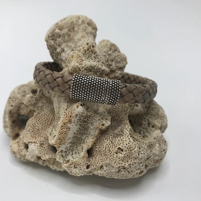 MENS woven leather Magnet clasp bracelet
